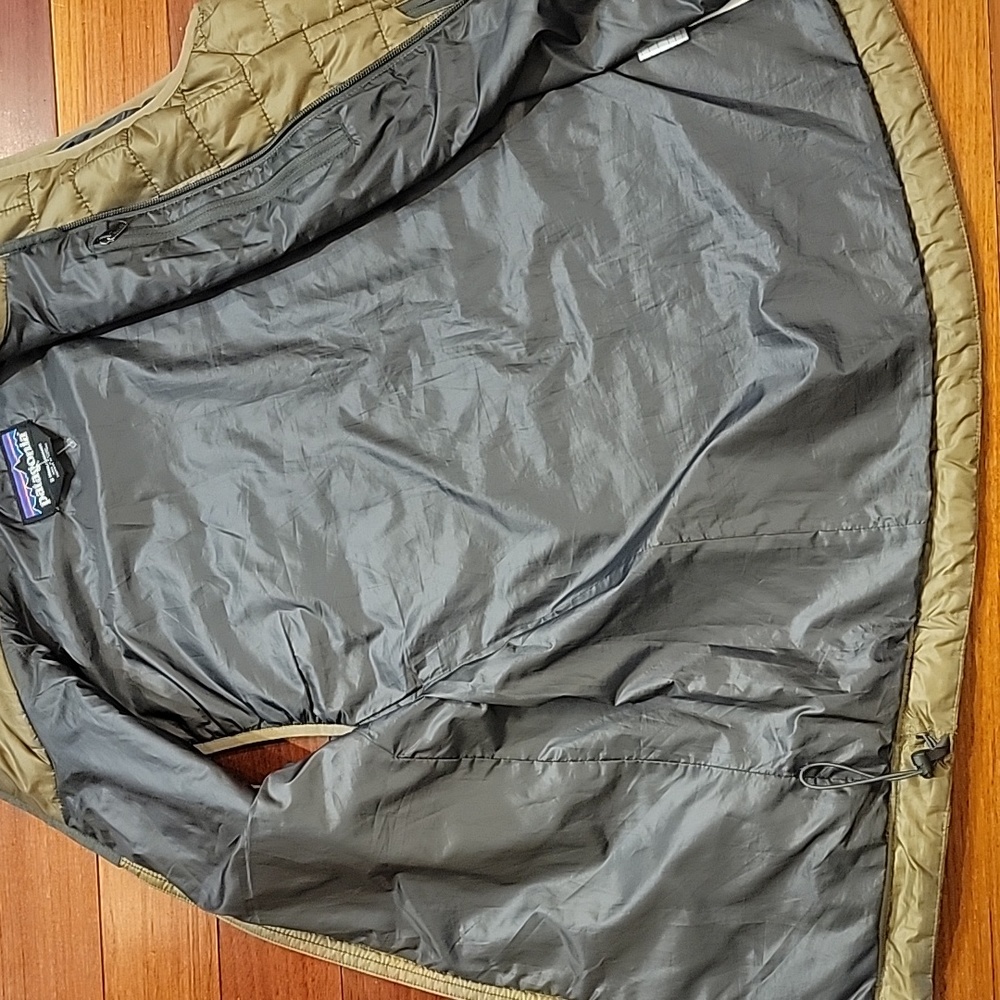 Patagonia Men's Nano Puff Vest - Small - Picture 9 of 12